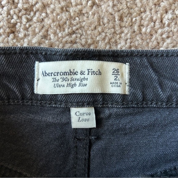 Abercrombie and Fitch Curve Love 90s Straight Ultra High Rise Jeans NWT 26/2L - Picture 5 of 16